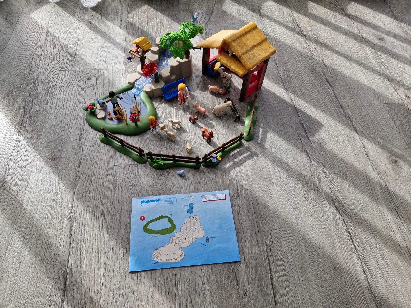 Playmobil Boerderij met dieren en watermolen, Ophalen of Verzenden, Zo goed als nieuw