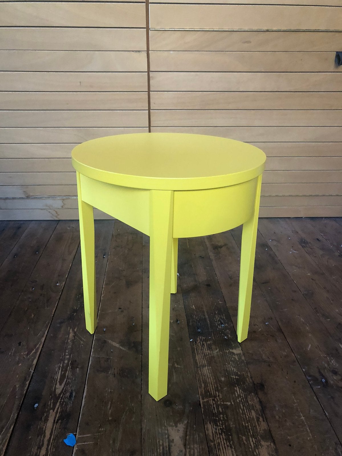 Stockholm IKEA geel bijzet tafeltje / nachtkastje, Ophalen, Minder dan 45 cm, Zo goed als nieuw, Minder dan 55 cm
