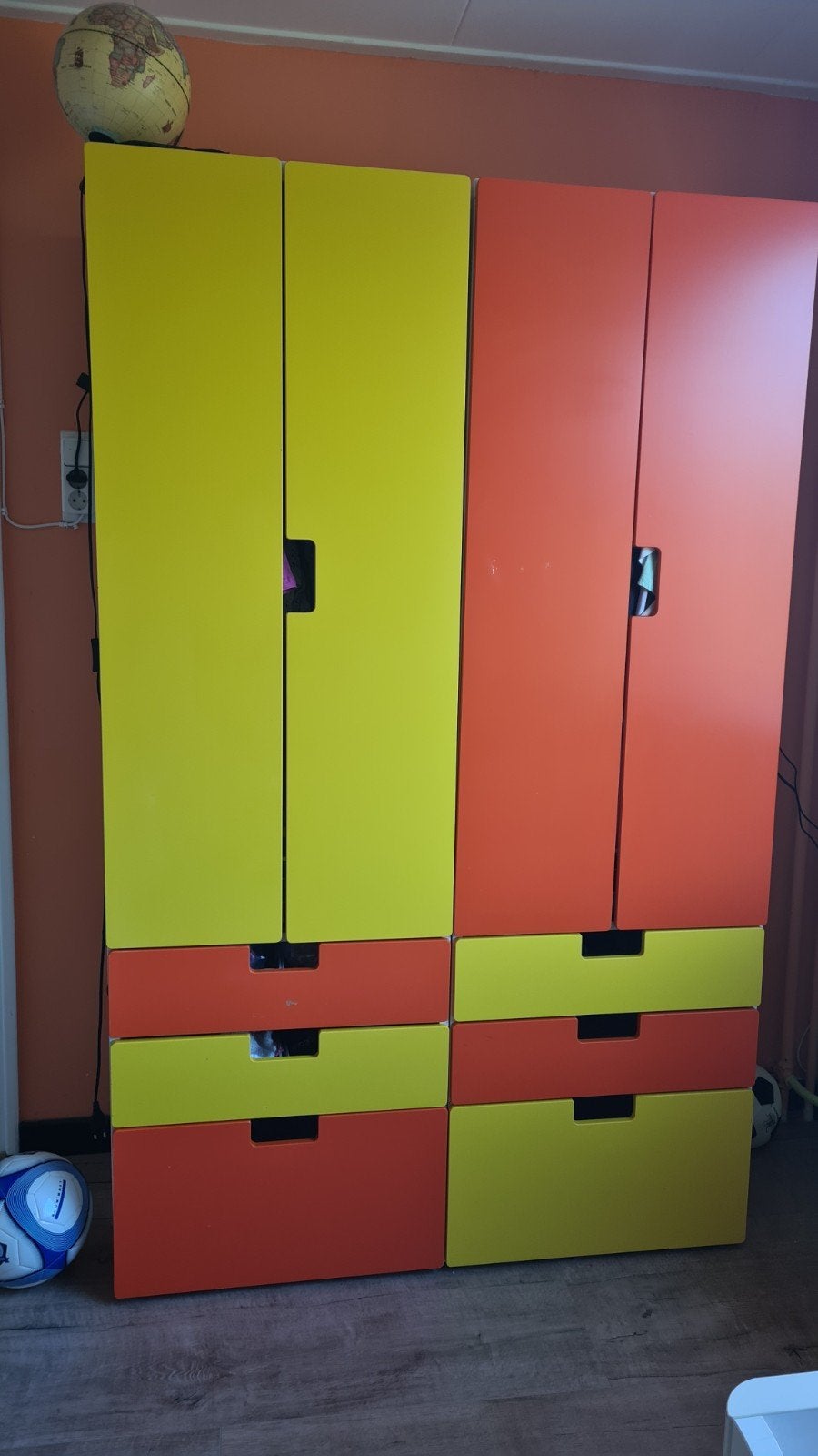 Ikea 2 Kleurrijke kledingkast met lades en hangruimte, Huis en Inrichting, Kasten | Kledingkasten, Gebruikt, 100 tot 150 cm, 150 tot 200 cm
