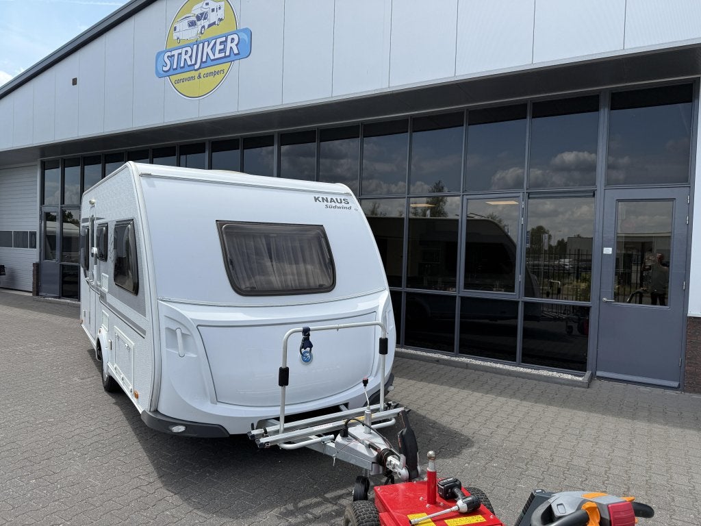 Knaus Sudwind 460 EU Aparte bedden + Bovag 2026!! #Kompakt#, Caravans en Kamperen, Lengtebed, Bedrijf, Treinzit, Schokbreker