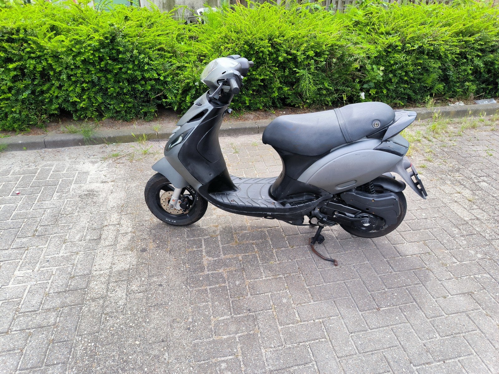 Piaggio Zip 2000 Snor Scooter - Grijs, Ophalen, Gebruikt, Zip, Benzine