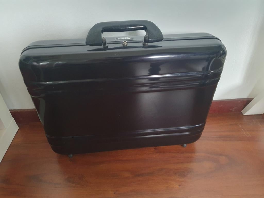 Zero Halliburton Attachékoffer Zwart Aluminium, Sieraden, Tassen en Uiterlijk, Koffers, Gebruikt, Metaal, 50 tot 60 cm, 35 tot 45 cm