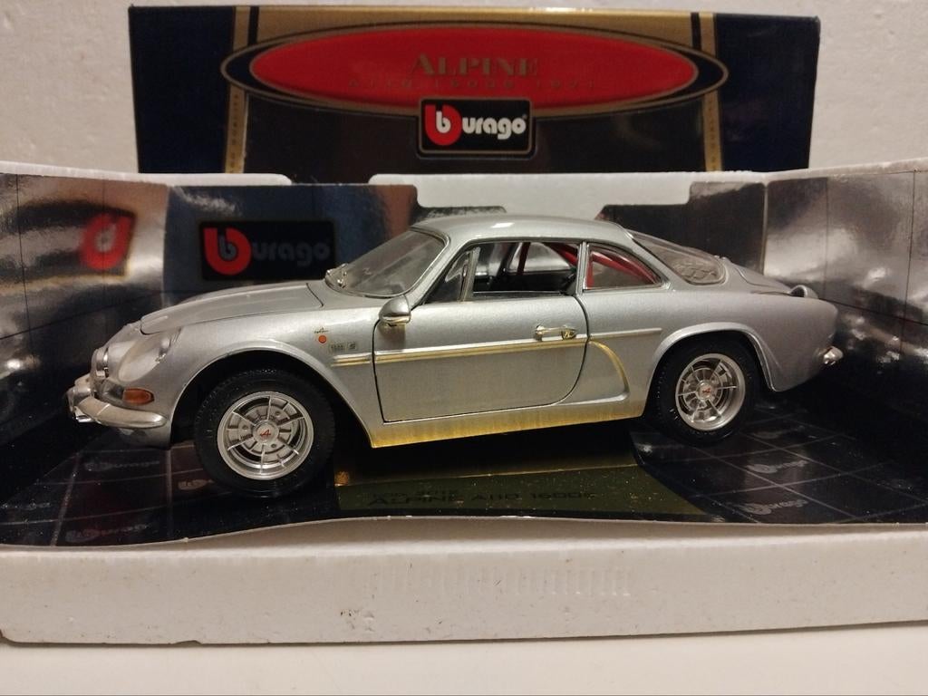 Renault Alpine 1600S A110 silver grey Bburago metal 1:18 KRD, Ophalen of Verzenden, Zo goed als nieuw, Auto, Overige merken