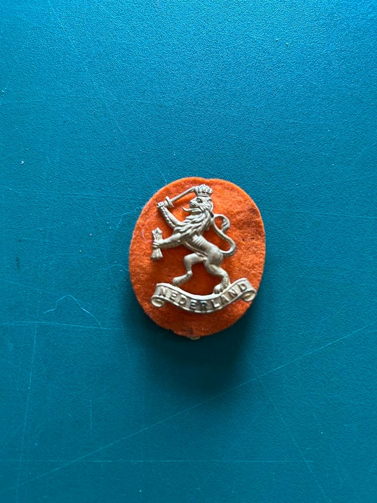 Pet embleem Nederlandse leeuw J.R. GAUNT, Verzamelen, Militaria | Tweede Wereldoorlog, Verzenden, Landmacht, Nederland, Embleem of Badge