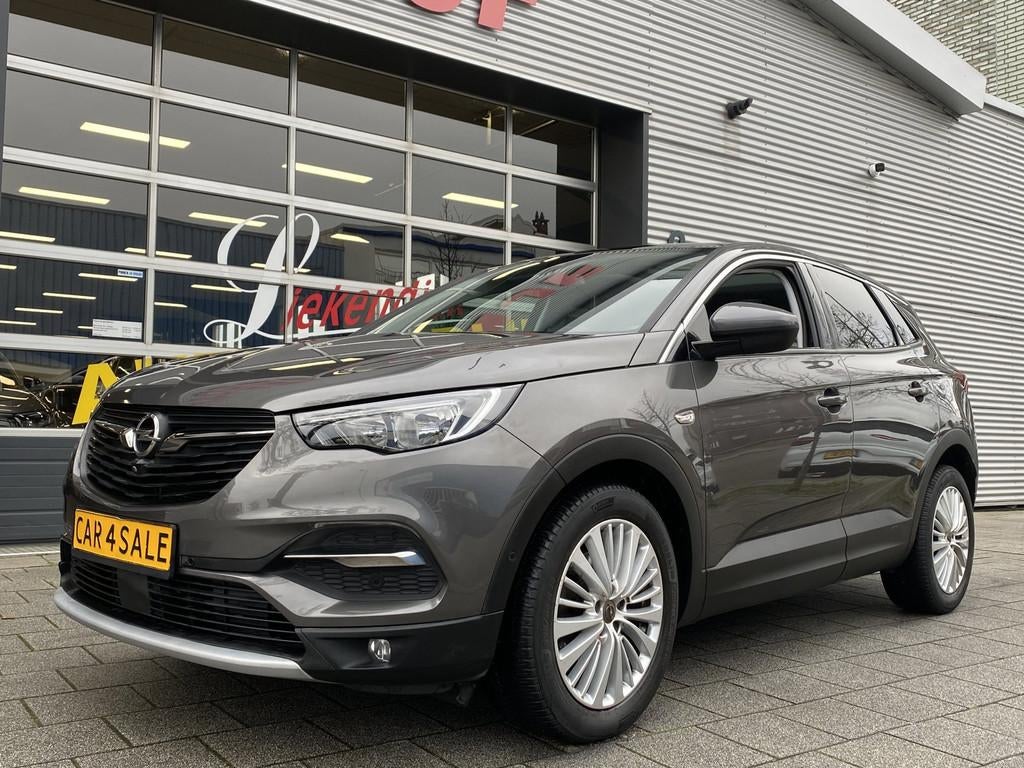 Opel Grandland X 1.2 Turbo Innovation - Panorama dak I Navig, Voorwielaandrijving, Stof, Gebruikt, Zwart