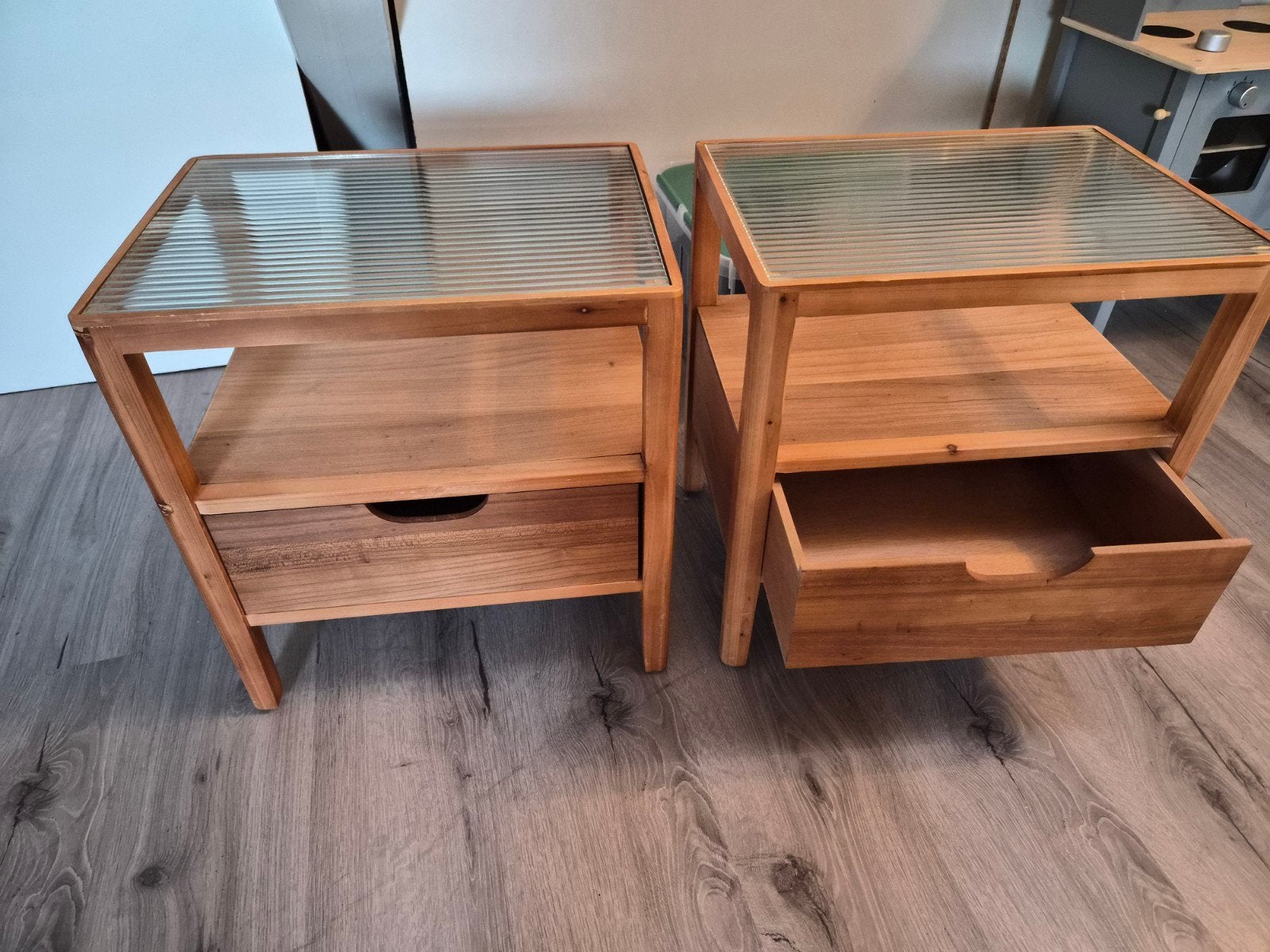 Houten nachtkastjes, Ophalen, Gebruikt, Minder dan 45 cm, Minder dan 55 cm