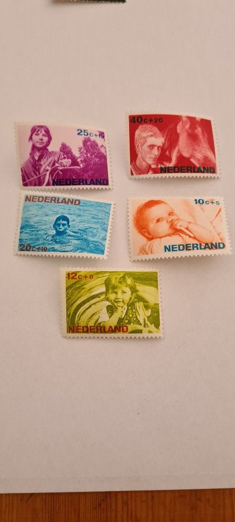 8121 nederland kinderpostzegels 1966, Verzenden