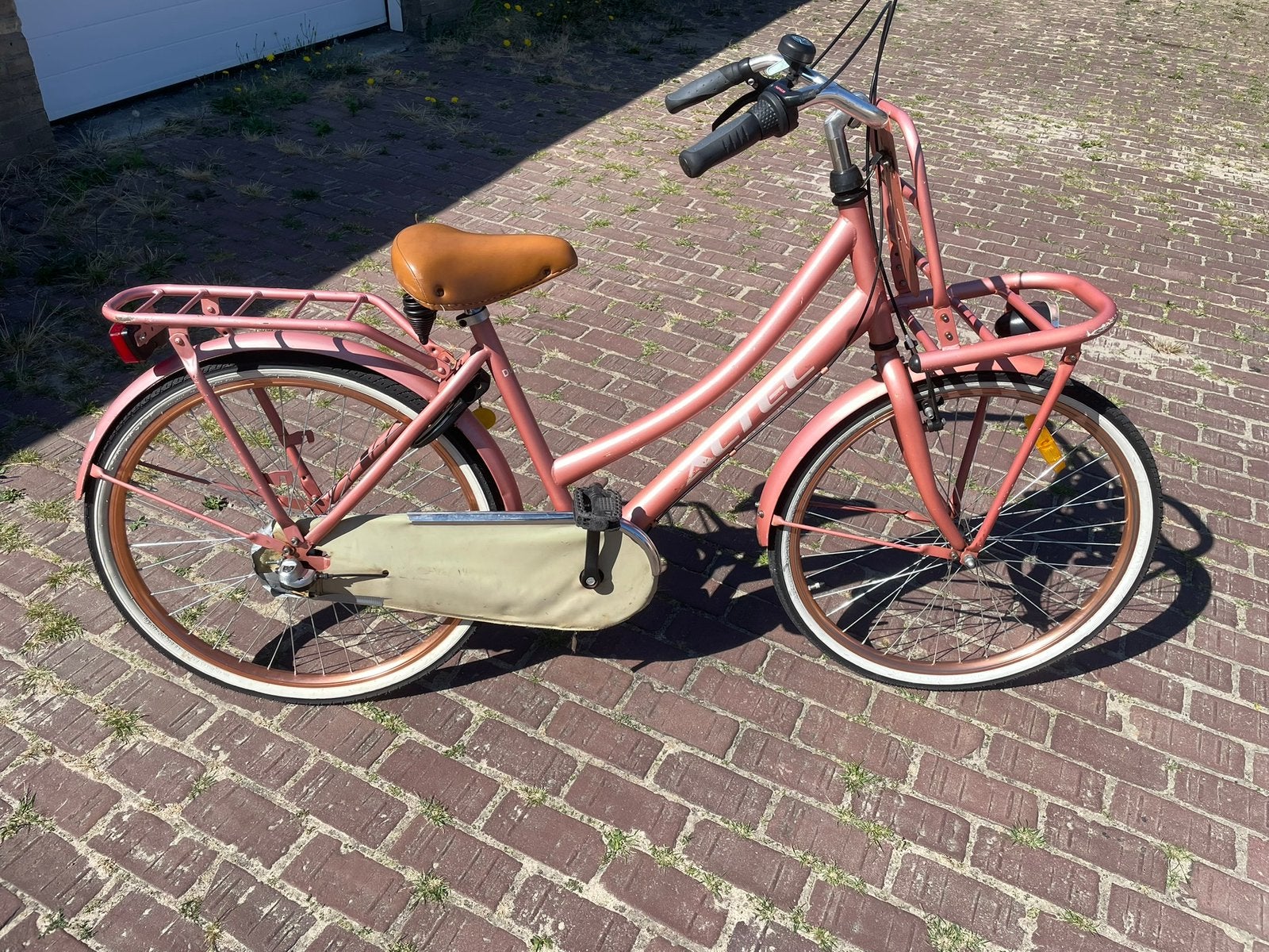 Meisjesfiets 26 inch, Terugtraprem, Gebruikt, Handrem, Ophalen