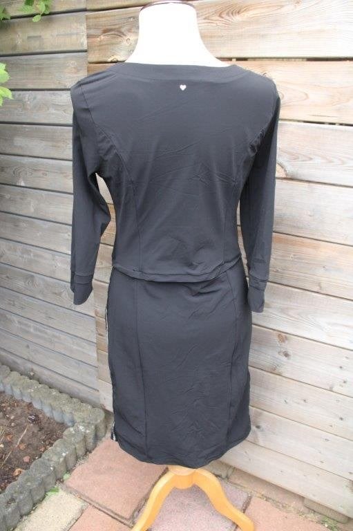 Jurk zwart Helena Hart mt M Travel Vaste prijs, Maat 38/40 (M), Zwart, Zo goed als nieuw, Knielengte