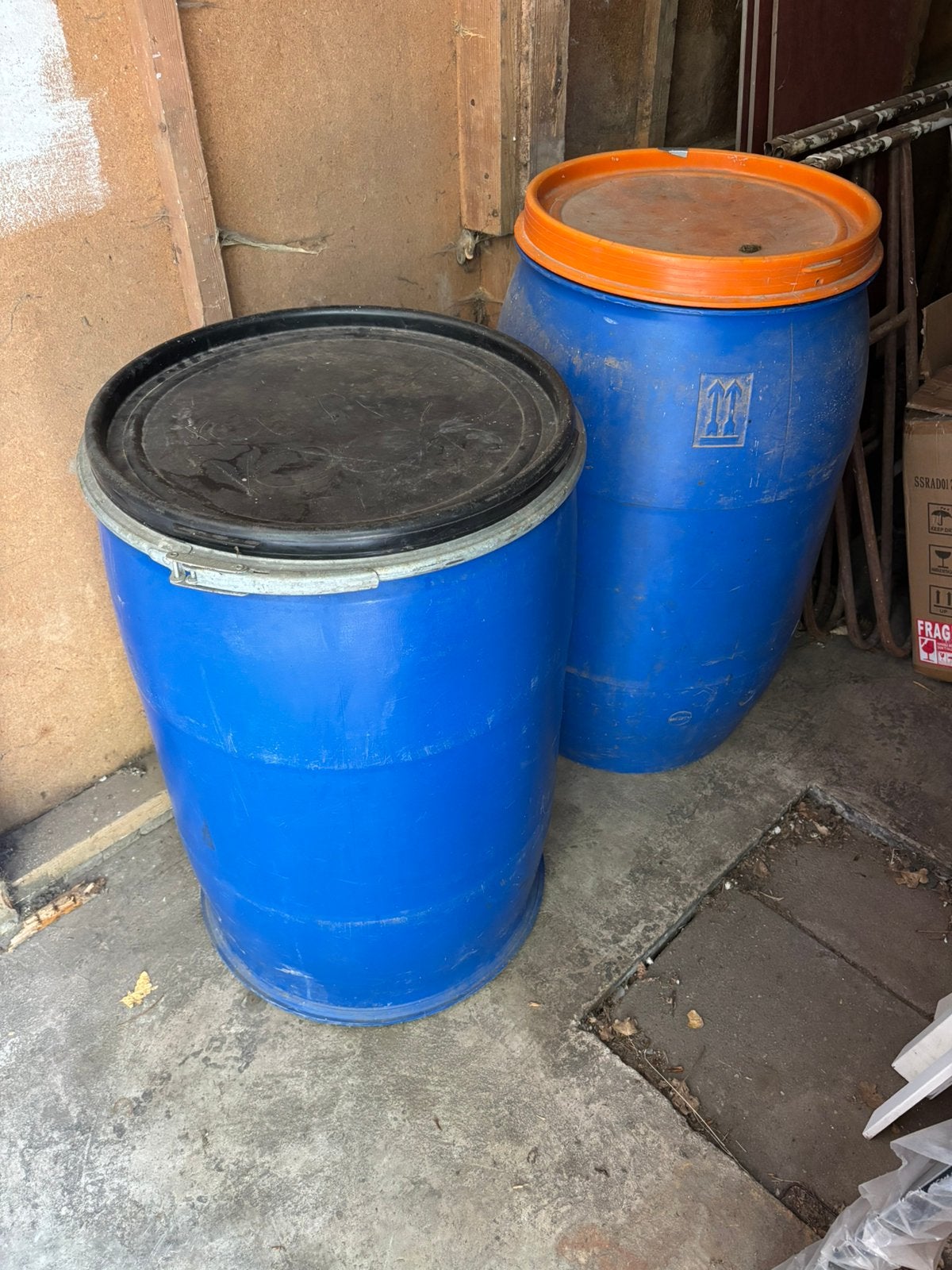 220 liter vaten 2 stuks, Tuin en Terras, Regentonnen, 150 liter of meer, Ophalen, Gebruikt