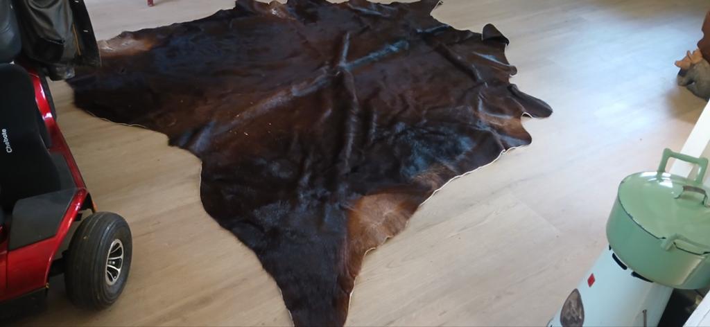 Grote koeienhuid in topconditie, ca. 2x2 meter, Ophalen of Verzenden, Zo goed als nieuw, 200 cm of meer, Overige vormen