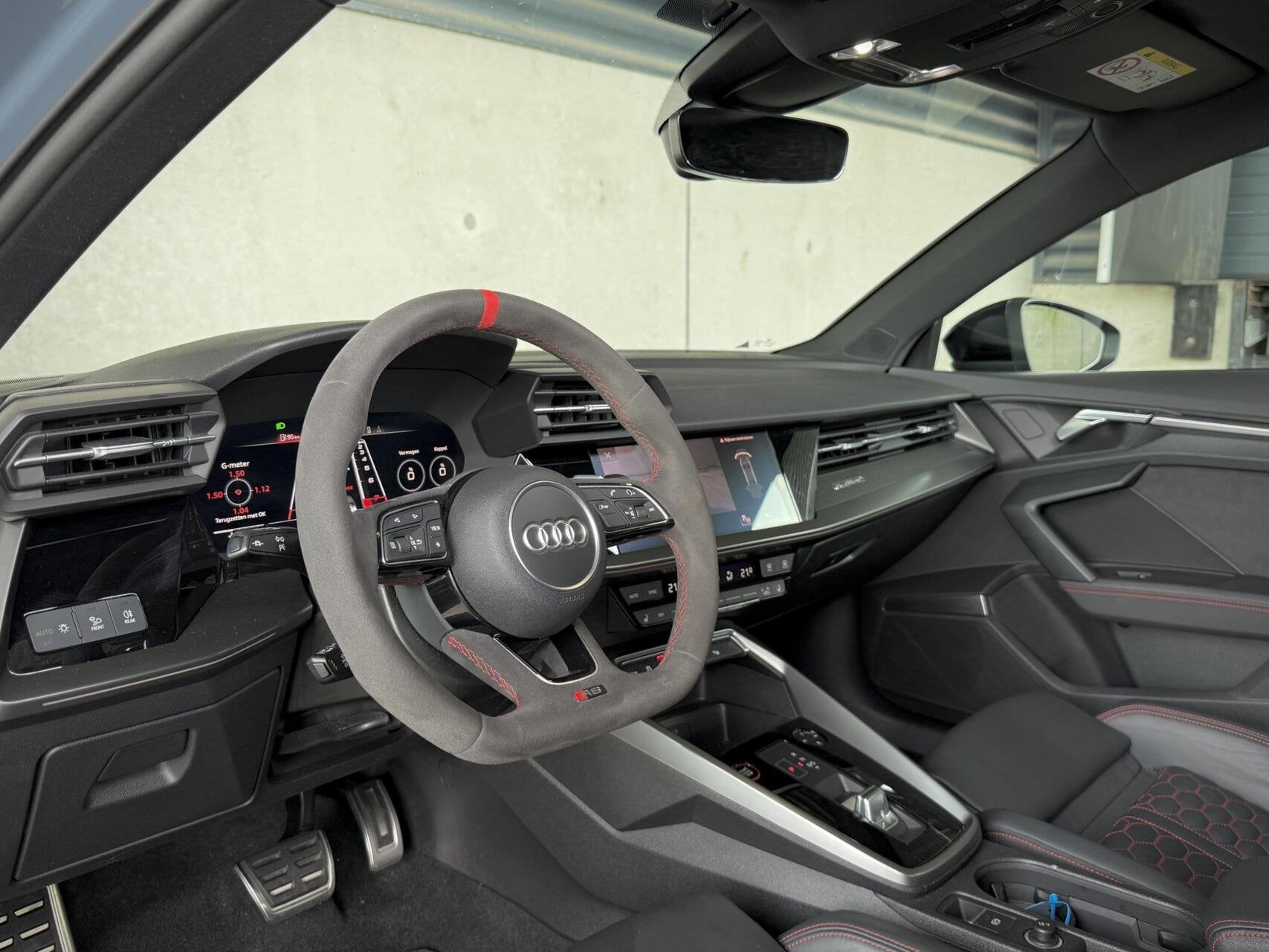 Audi RS 3 2.5 TFSI RS 3 quattro|B&O|PANO|ROOD STIKSEL|, Auto's, Automaat, Dealer onderhouden, Gebruikt, RS3