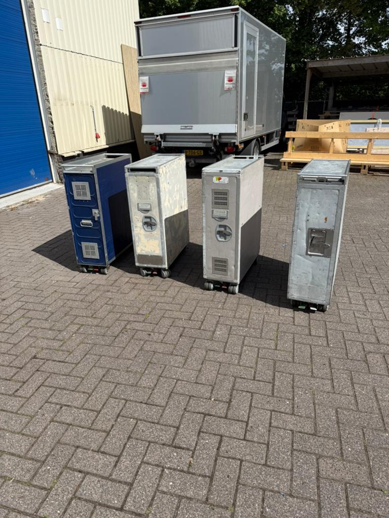 Vliegtuigtrolleys vliegtuig trolly airline cart galley cart, Verzamelen, Ophalen, Gebruikt, Overige typen