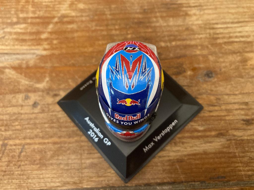 ✅ Max Verstappen 1:8 Helm Australian GP 2016 Red Bull RB12, Ophalen of Verzenden, Nieuw, Formule 1