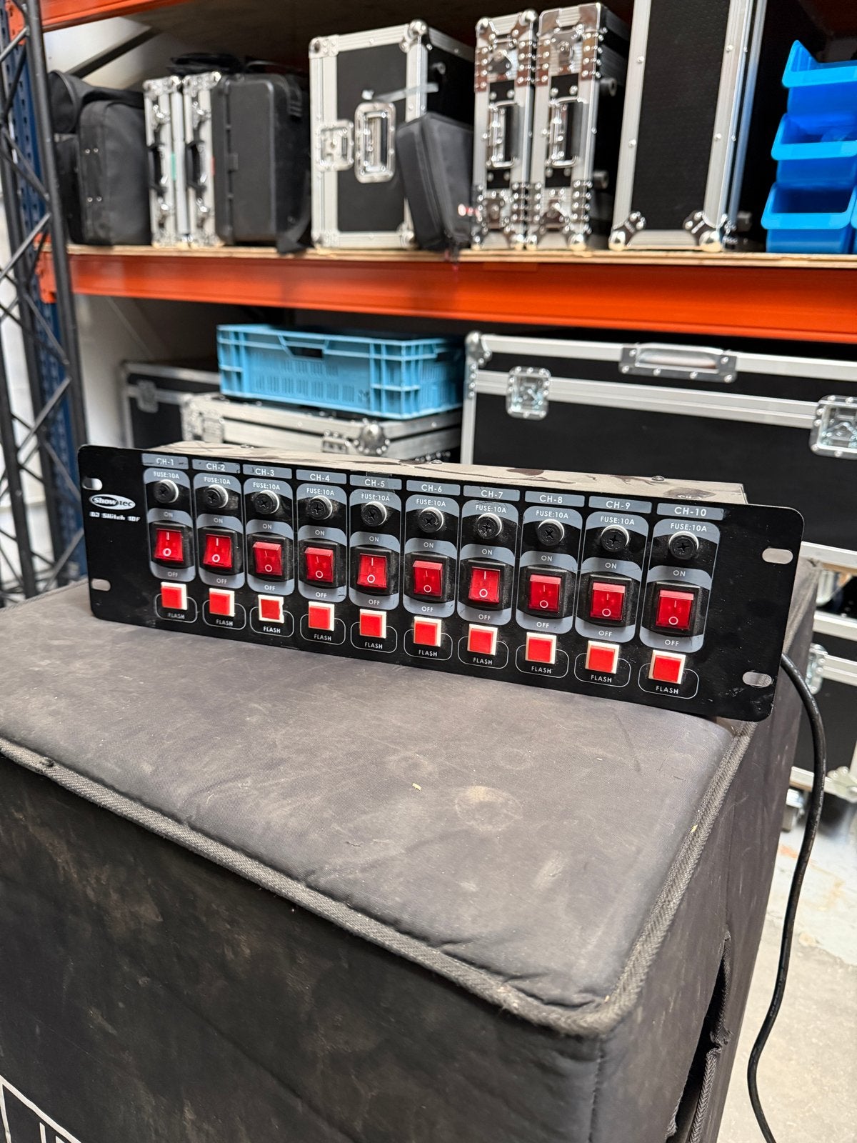 Showtec DJ Switch 10F - 10 kanalen power switch, Ophalen, Gebruikt