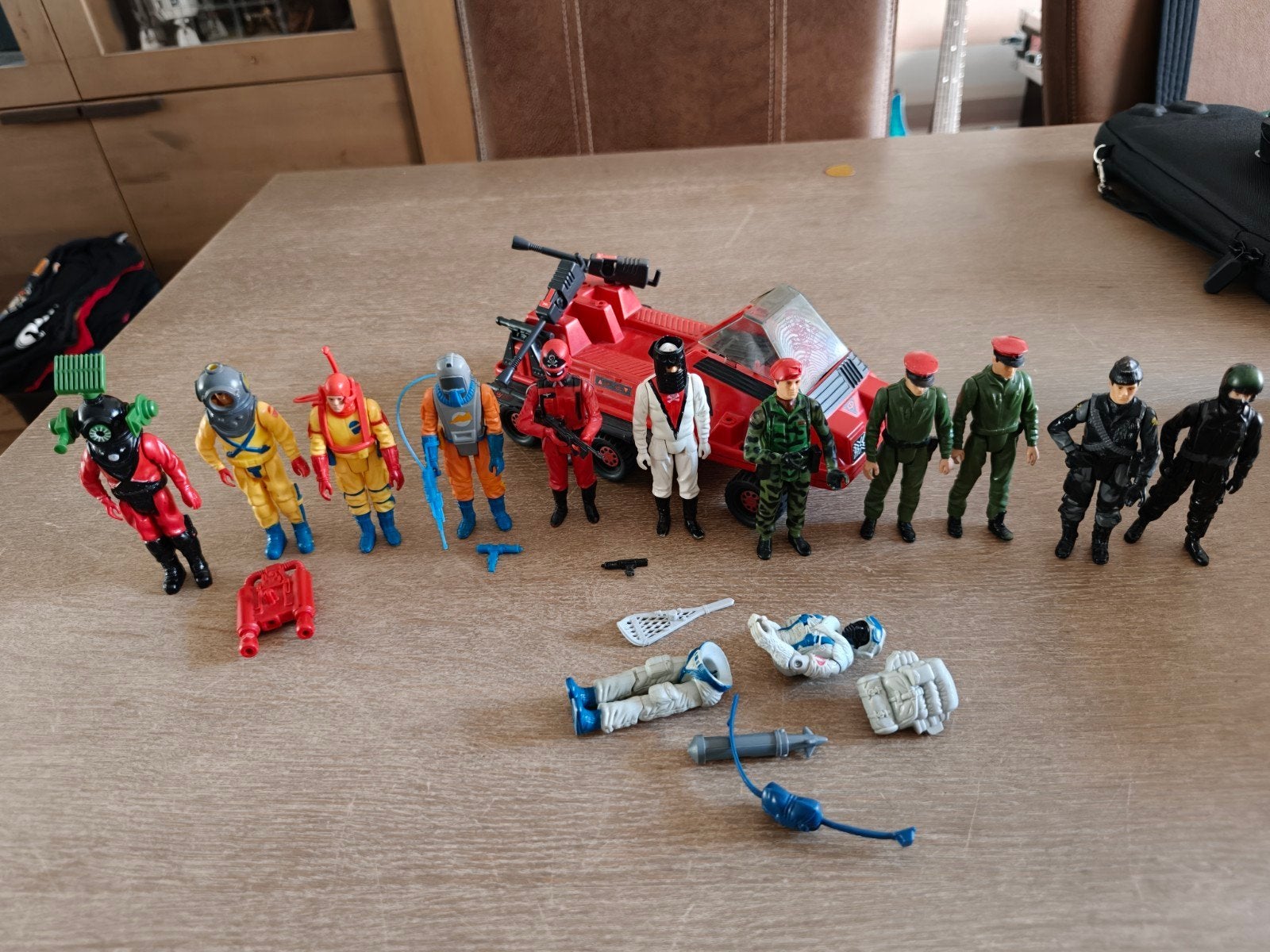 Vintage Action Force G.I. Joe figuren en voertuig, Ophalen of Verzenden, Gebruikt