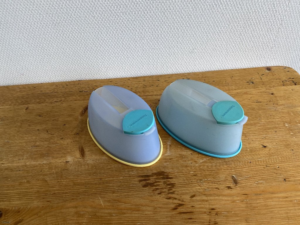 2 Tupperware Voorraadbussen ( 750 ml, geel/blauw deksel ), Ophalen of Verzenden, Gebruikt, Geel