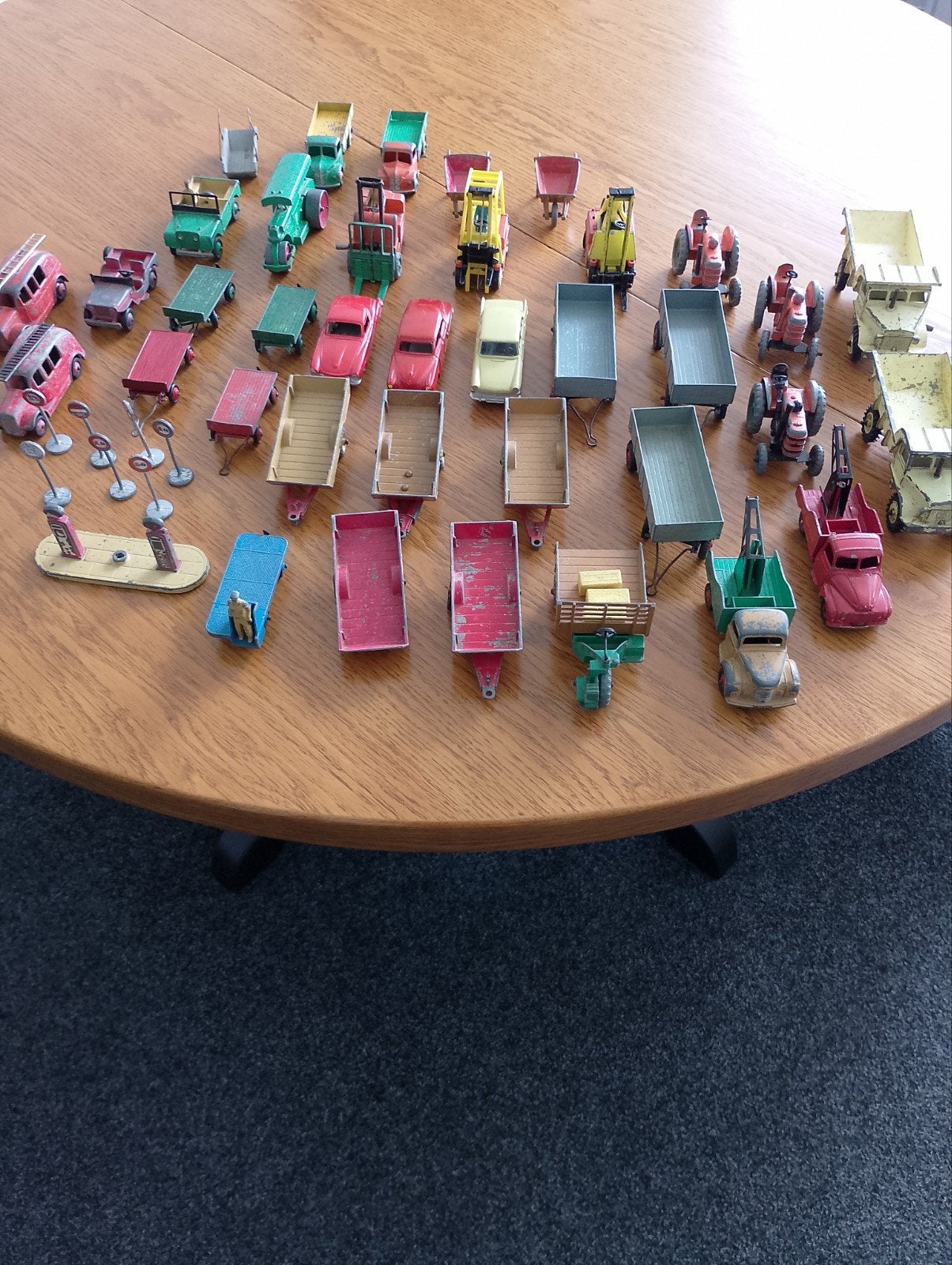 Grote collectie vintage/ Dinky toys Alleen ophalen, Ophalen, Gebruikt, Auto, Dinky Toys