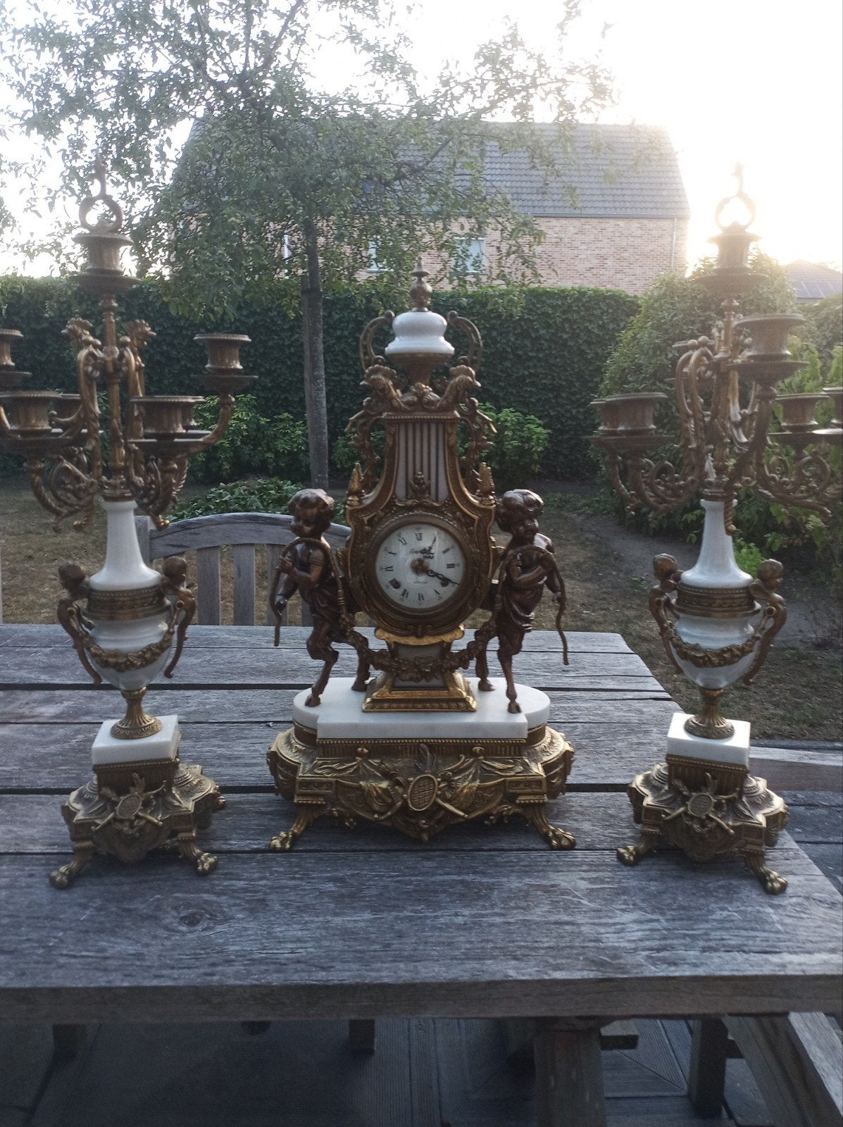 Mooie oude pendule met kandelaars., Ophalen