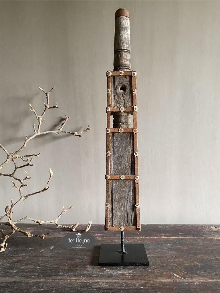 Oud houten ornament op standaard hout stoer sober landelijk, Verzenden, Nieuw, Hout