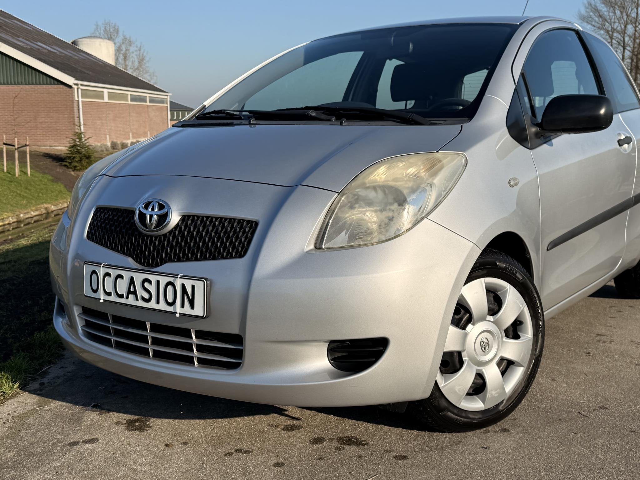 Toyota Yaris 1.3 VVTi Terra AIRCO | ELEKTRISCH PAKKET | DEAL, Auto's, Toyota, Stof, 4 cilinders, Origineel Nederlands, Bedrijf