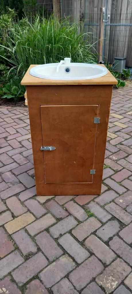 kastje met wastafel voor camper, Ophalen, Zo goed als nieuw