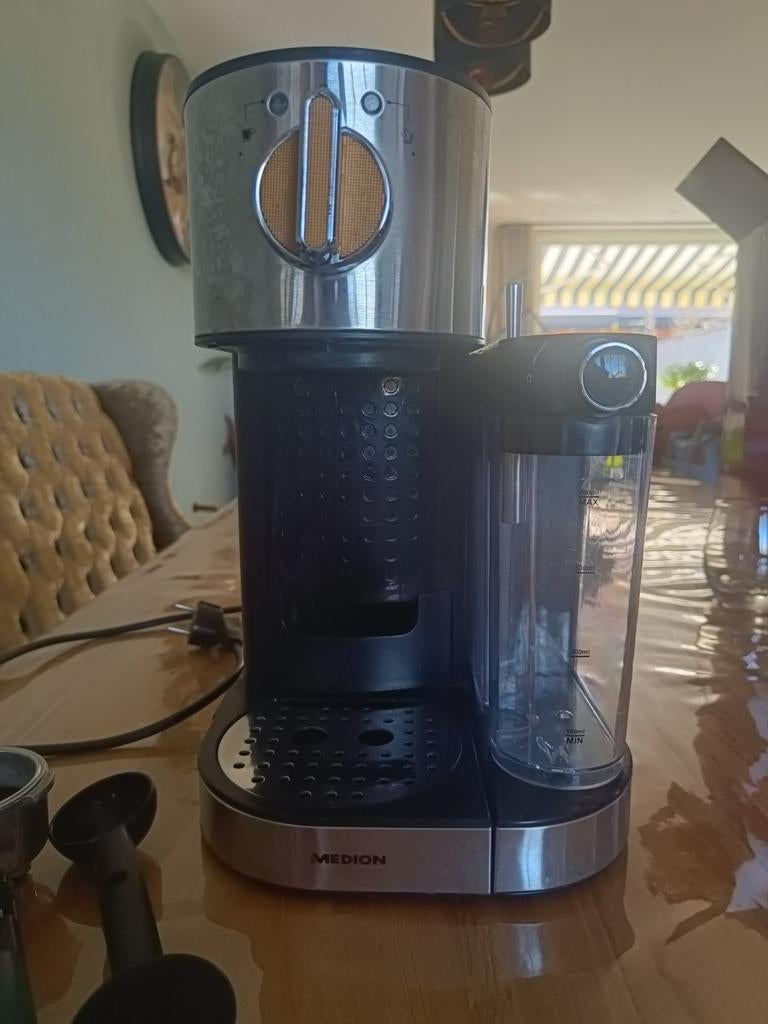 Medion Baristina Koffiezetapparaat - Zo goed als nieuw, Espresso apparaat, Gemalen koffie, Ophalen of Verzenden, Zo goed als nieuw