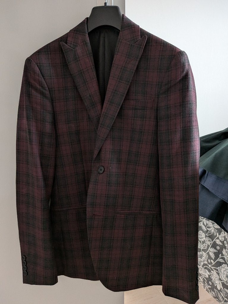 Blazer te koop rood met ruiten motief, Ophalen of Verzenden, Zo goed als nieuw, Maat 46 (S) of kleiner, Rood