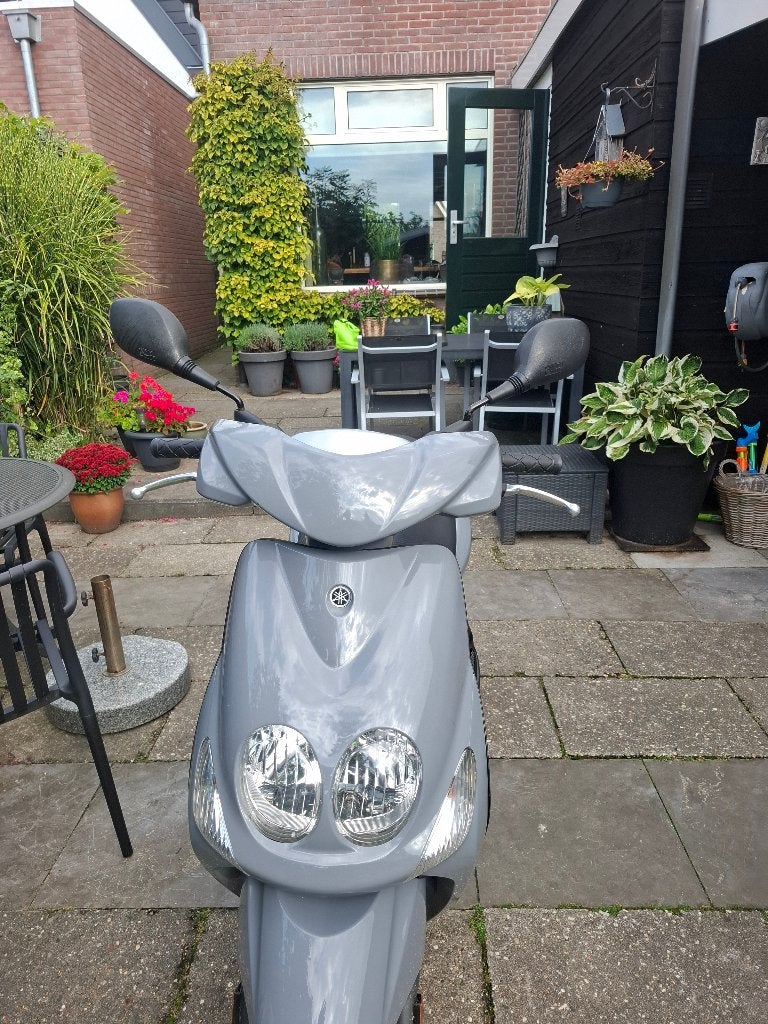 Yamaha Neos 2019 Nardo Grey, Maximaal 45 km/u, Ophalen of Verzenden, Zo goed als nieuw, Benzine