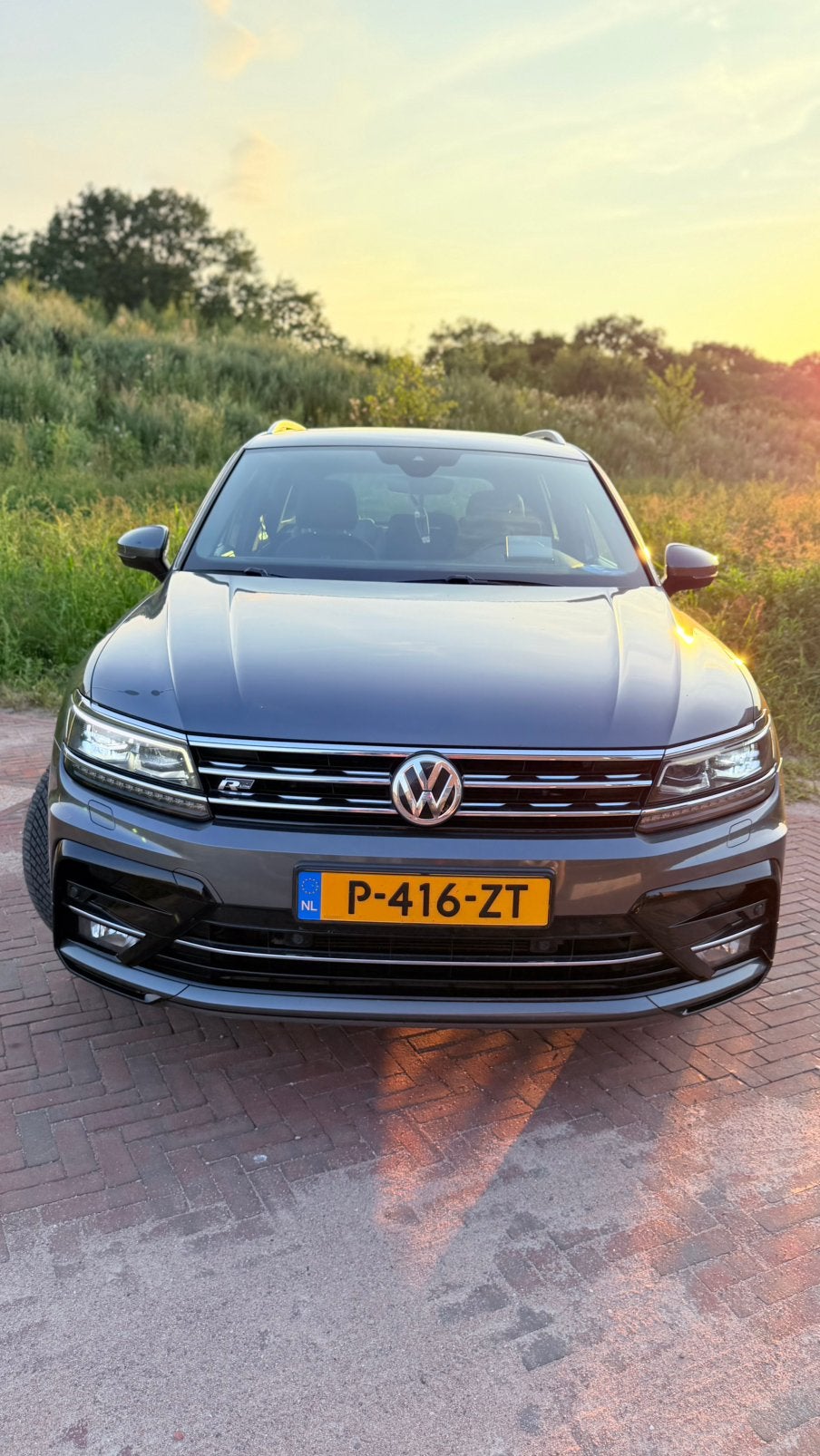 Volkswagen Tiguan 2.0 TSI DSG 4M | 3x R-Line | Pano | Leder, Automaat, Zwart, 4 cilinders, 1984 cc