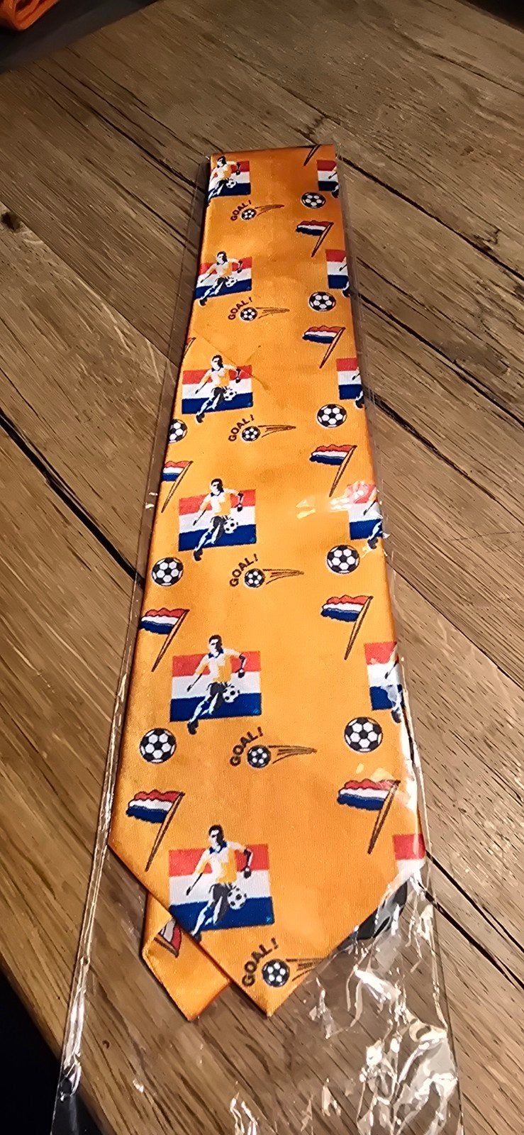 Oranje voetbal stropdas - Nieuw in verpakking, Oranje, Ophalen of Verzenden, Met patroon, Nieuw