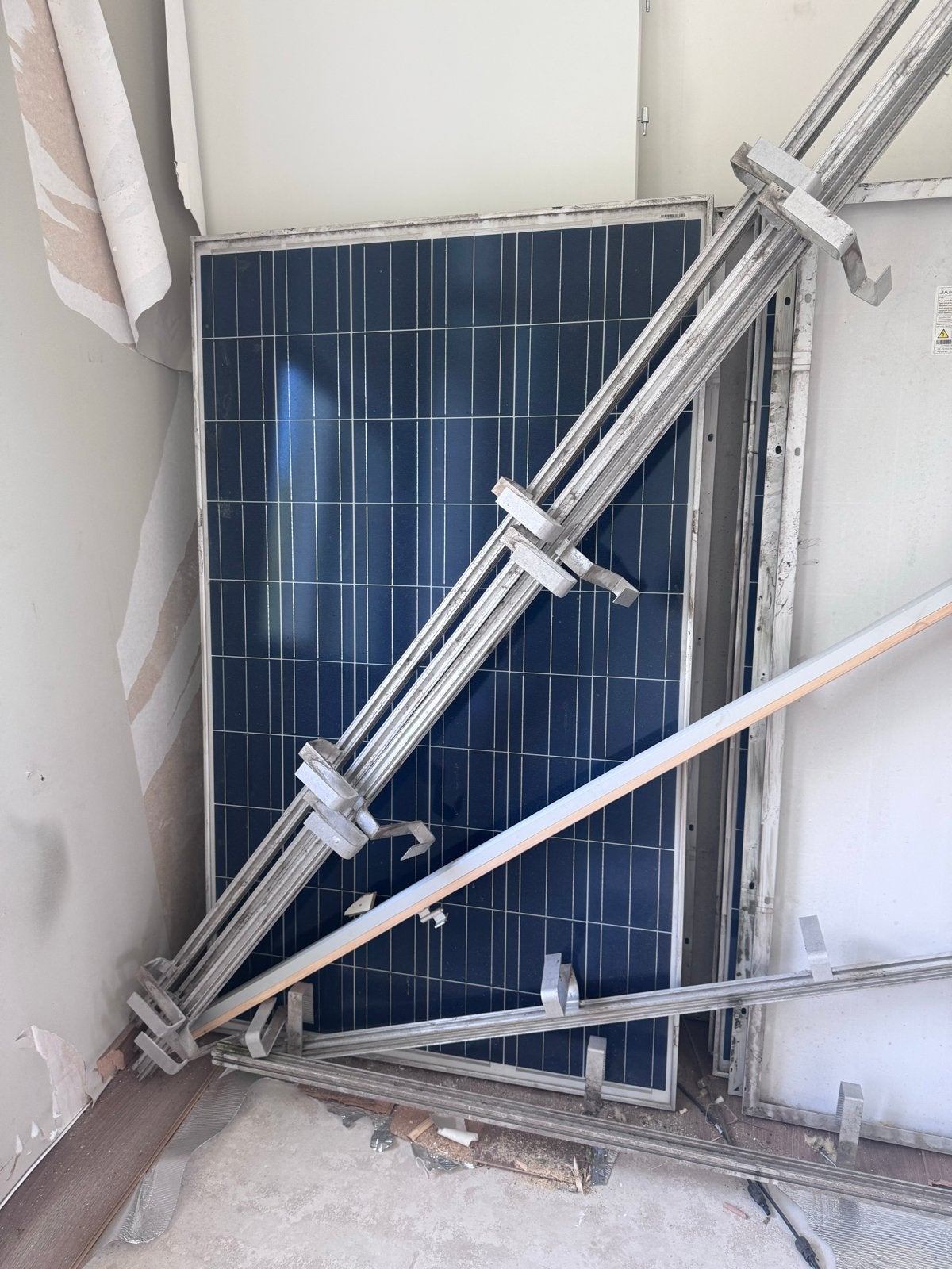 JA Solar 260W Zonnepaneel met montagemateriaal, Ophalen of Verzenden, Gebruikt, Paneel, 200 wattpiek of meer