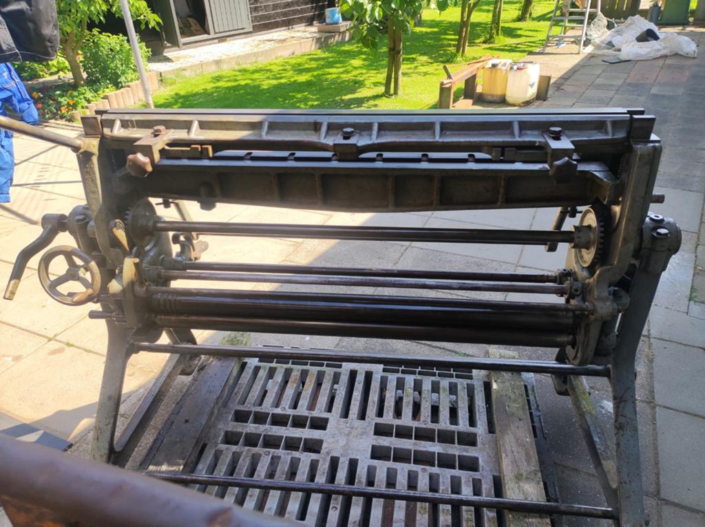 Combi machine Jorg.smederij, Ophalen