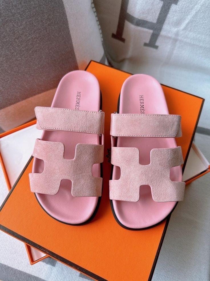 Hermes Sandalen, Kleding | Dames, Schoenen, Verzenden, Zo goed als nieuw, Roze, Sandalen of Muiltjes