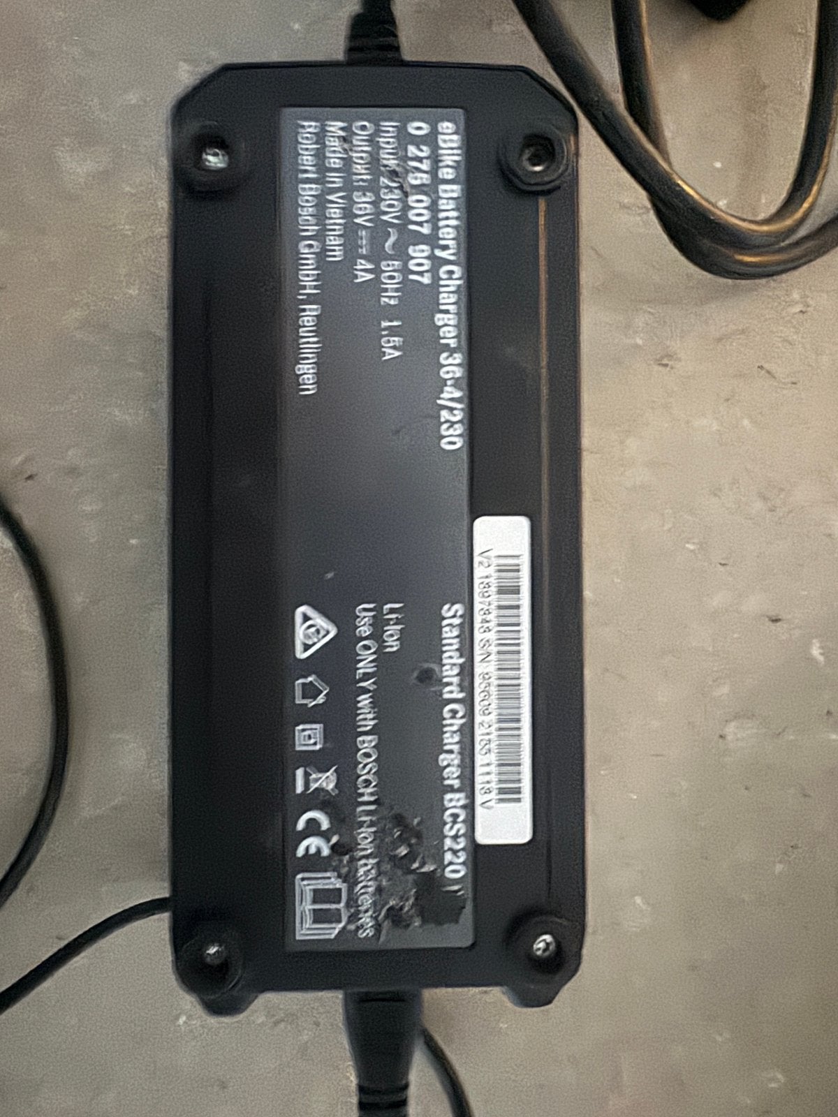 Bosch accu lader, Zo goed als nieuw