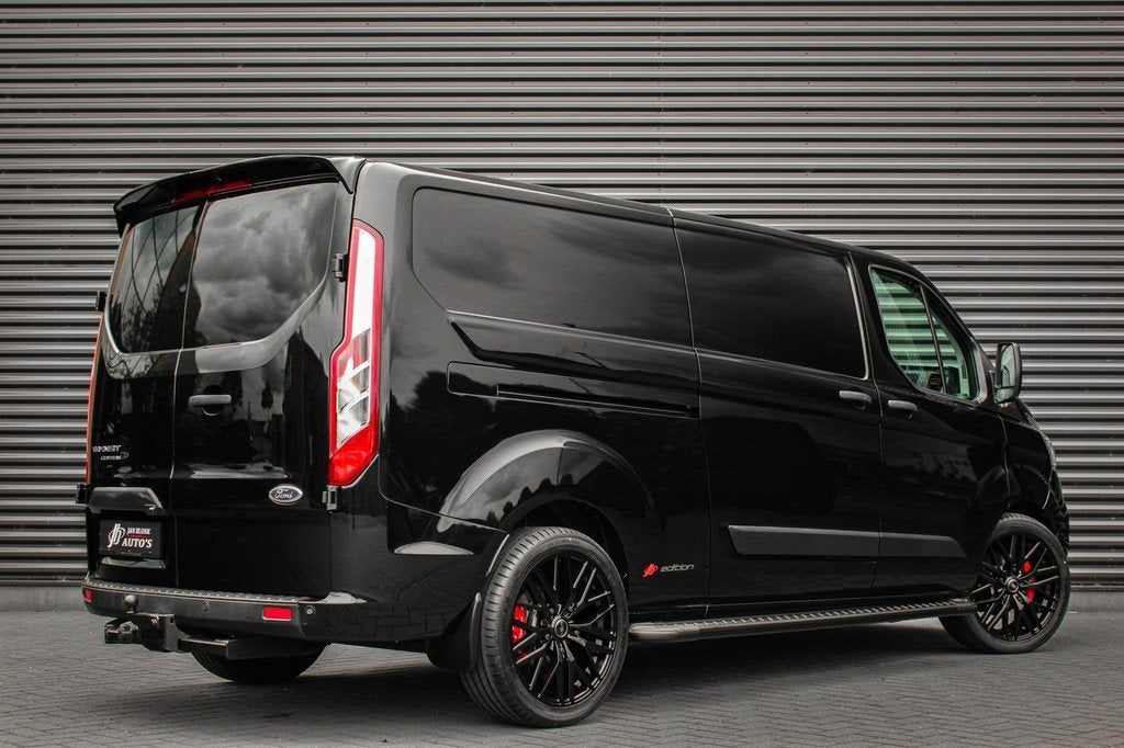 Ford Transit Custom 300 2.0 TDCI L2H1 JB-EDITION / 130PK AUT, Auto's, 4 cilinders, Zwart, Bedrijf, Diesel