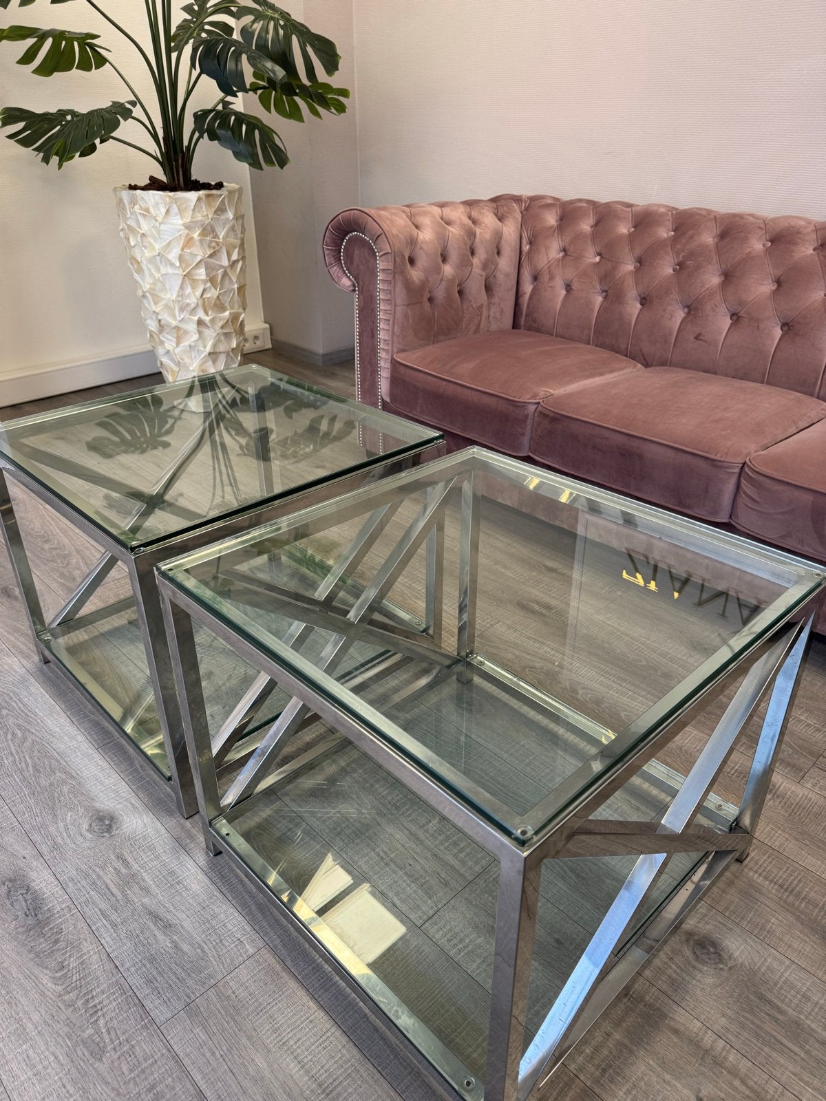 Set van 2 Rofra Home glazen salontafels met metalen frame, Huis en Inrichting, Ophalen, 50 – 75, Gebruikt, Vierkant