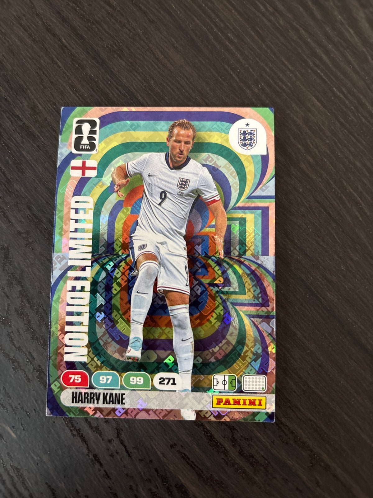 WK 2026 Panini FIFA 365 Harry Kane Holo Limited Edition, Verzamelen, Ophalen of Verzenden, Nieuw, Buitenlandse clubs, Spelerskaart