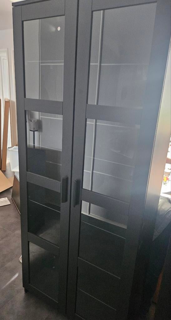 Supermooie ikea brimnes vitrinekast, Ophalen, Zo goed als nieuw