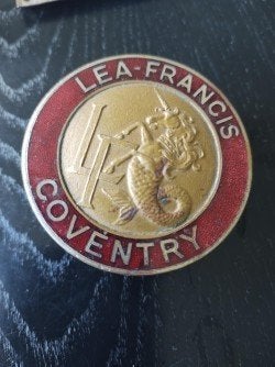oldtimer embleem Lea Francis, Ophalen of Verzenden, Zo goed als nieuw