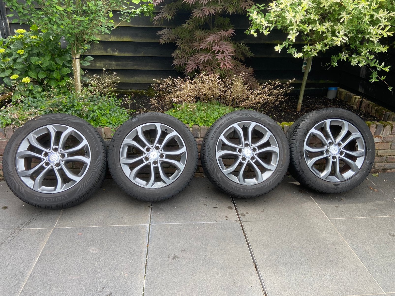 Zgan mercedes velgen + all weather banden, Auto-onderdelen, Banden en Velgen, 17 inch, Ophalen of Verzenden, Zomerbanden, 225 mm