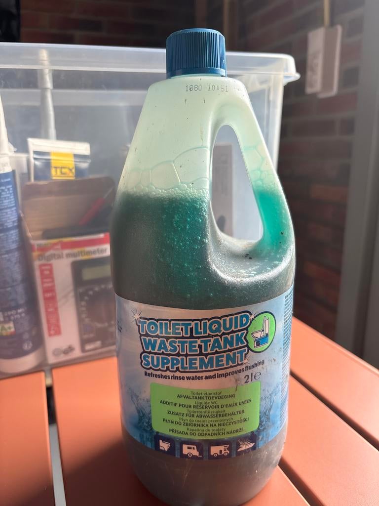 Vloeistof chemisch toilet, Ophalen, Zo goed als nieuw