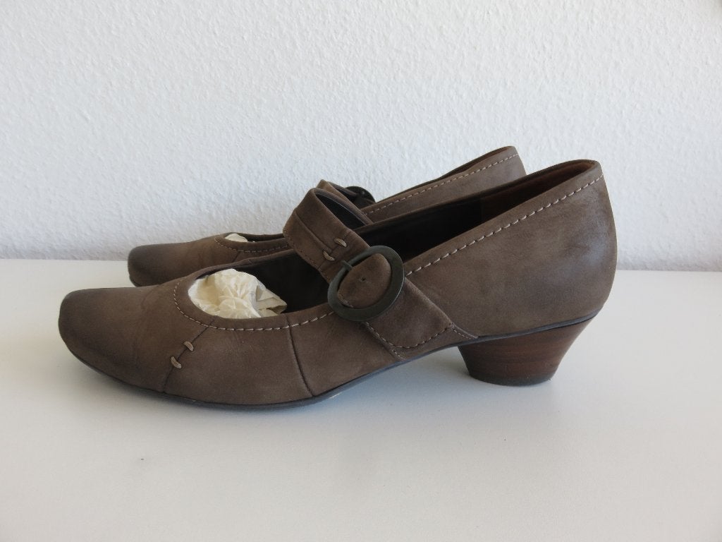 paul green bruine Pumps met lage hak en bandje maat 38, Pumps, Bruin, Ophalen of Verzenden, Paul Green