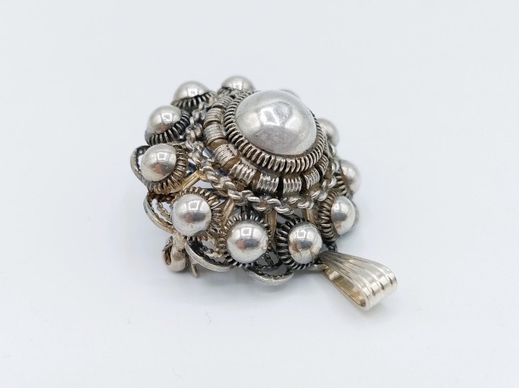 Zilveren Zeeuwse knop broche of  ketting hanger, Info@zilverwebsite.nl, Verzenden, Minder dan 4 cm, Zo goed als nieuw
