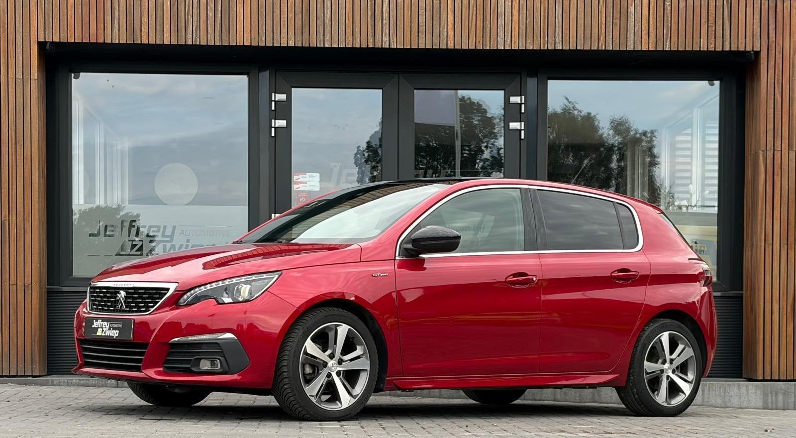 Peugeot 308 1.2 PureTech GT-line apple carplay. panorama dak, Voorwielaandrijving, Dealer onderhouden, Gebruikt, Euro 6