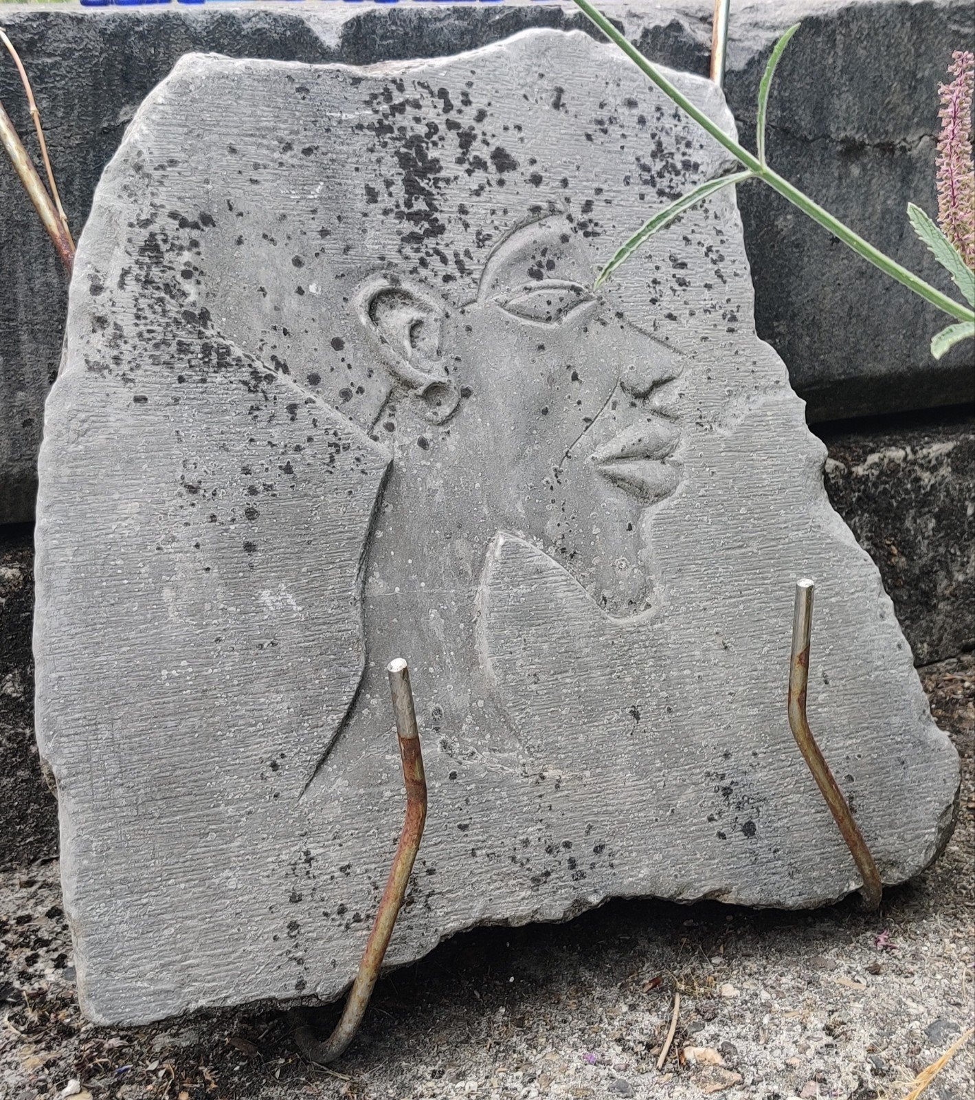 Reliëf (fragment) in Amarna-stijl, Farao Achnaton, hardsteen, Tuin en Terras, Tuinbeelden, Ophalen, Gebruikt, Steen, Mensenbeeld