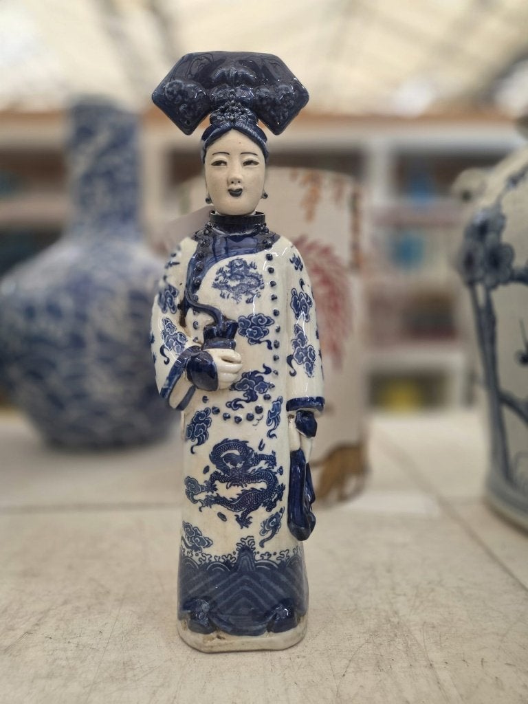 Keizerin beeldje - Chinees porselein blauw-wit, Tuin en Terras, Ophalen of Verzenden, Overige vormen, Aardewerk, Binnen