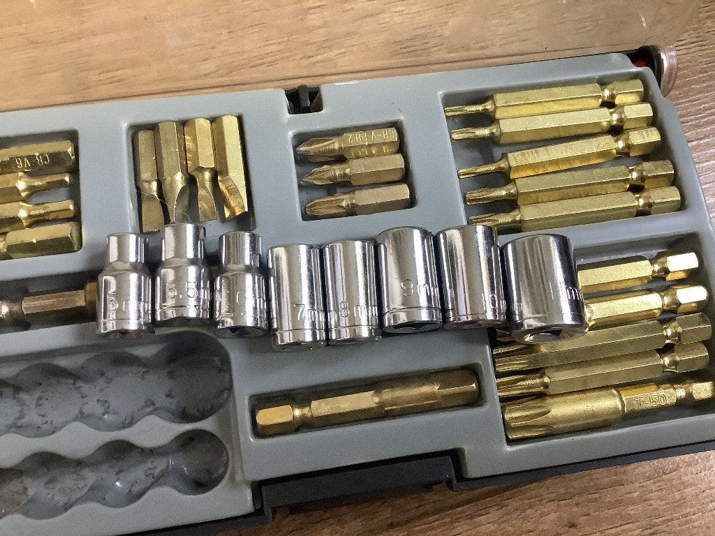 Bit setje met dopsleutels, Ophalen of Verzenden