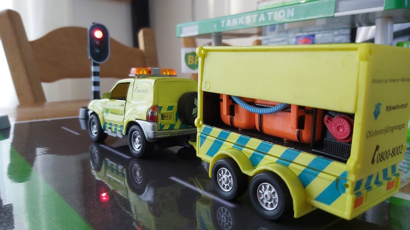 Mitsubishi pajero Rijkswaterstaat Oliebestrijdingswagen, Ophalen of Verzenden, Zo goed als nieuw