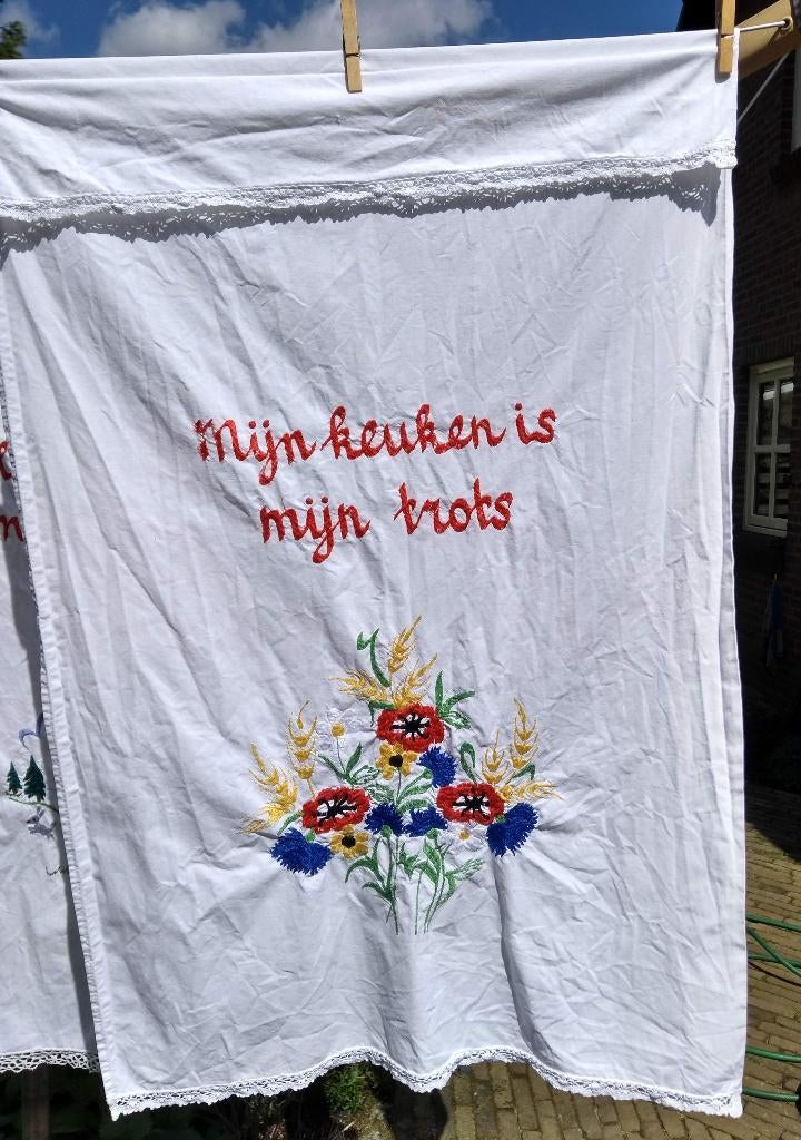 Vintage handdoekrek doek geborduurd 83 x 59 cm (HR17), Ophalen of Verzenden, Gebruikt, Overige typen
